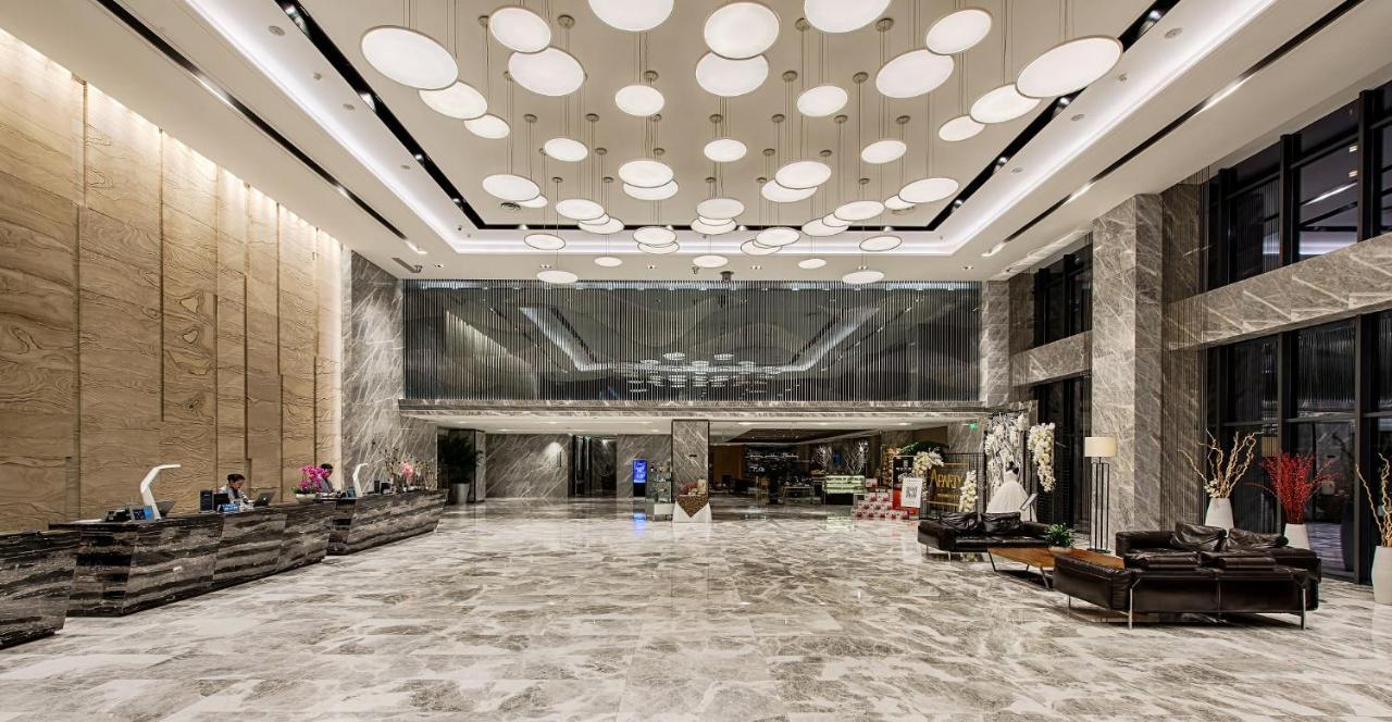 C Plaza Hotel Yuzhong Ngoại thất bức ảnh