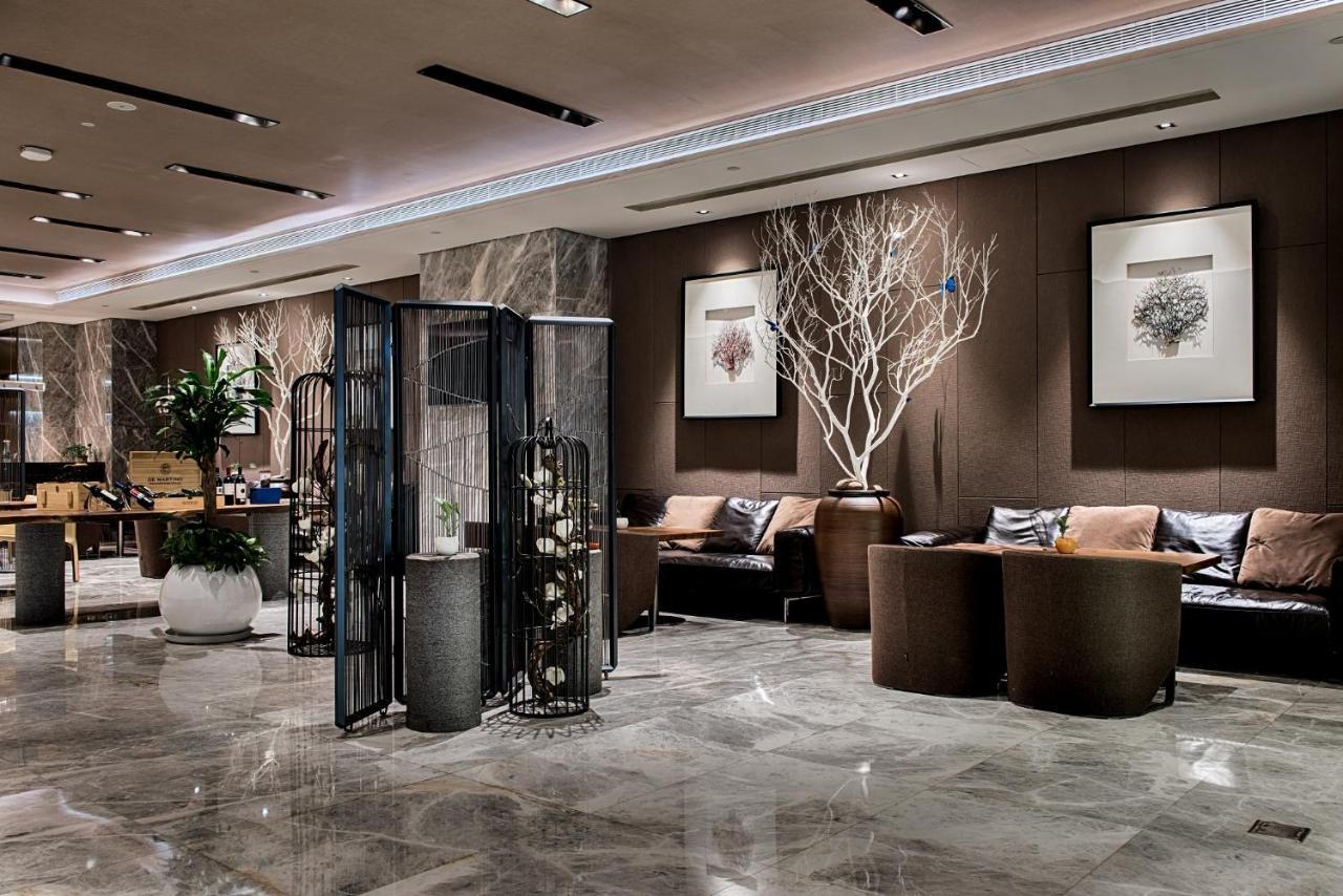 C Plaza Hotel Yuzhong Ngoại thất bức ảnh
