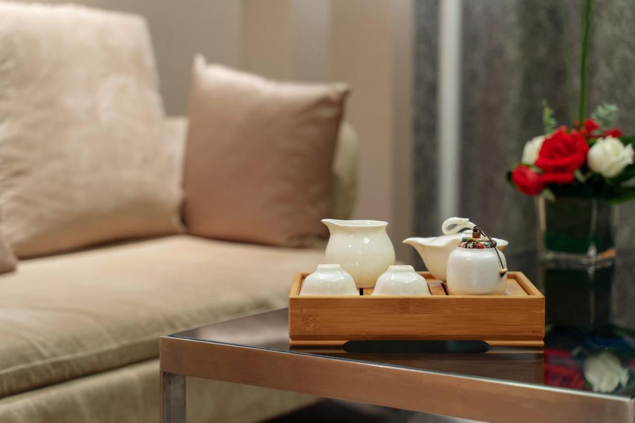 C Plaza Hotel Yuzhong Ngoại thất bức ảnh
