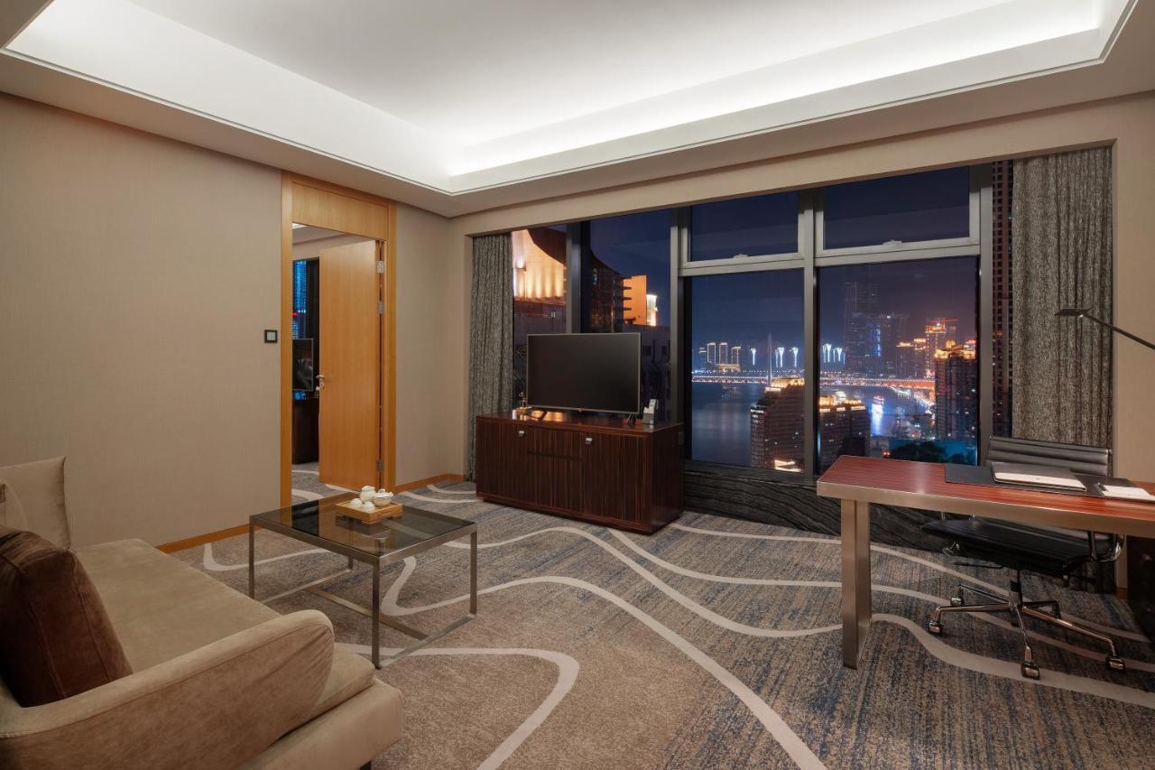 C Plaza Hotel Yuzhong Ngoại thất bức ảnh